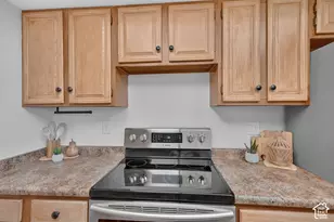 627 E Springtree Ln, Murray, UT 84107 - Photo 12