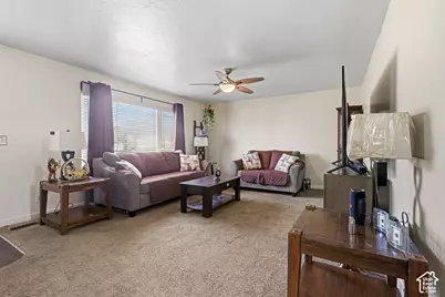1782 N 1575 W, Layton, UT 84041 - Photo 4