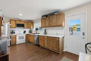 1782 N 1575 W, Layton, UT 84041 - Photo 6