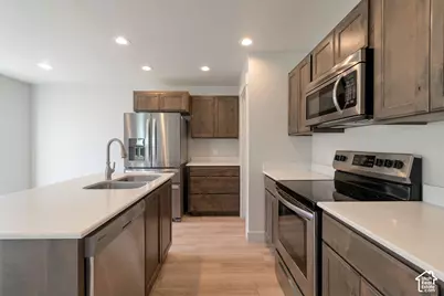 801 W Lone Pine Ln, Mapleton, UT 84664 - Photo 8
