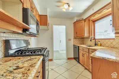 207 W Cornell Dr, Midvale, UT 84047 - Photo 8