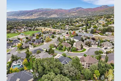 2922 S Foss Cir E, Bountiful, UT 84010 - Photo 4