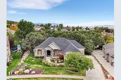 2922 S Foss Cir E, Bountiful, UT 84010 - Photo 2