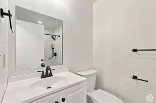 2147 W 1025 N, Farr West, UT 84404 - Photo 8