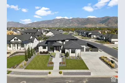 165 S Farmhouse Cir, Kaysville, UT 84037 - Photo 8