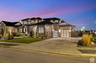 165 S Farmhouse Circle, Kaysville, UT 84037 - Photo 2