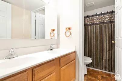 771 N Main St, Central Valley, UT 84754 - Photo 44