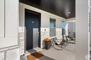 3161 S Edgewater Cv W, Syracuse, UT 84075 - Photo 2
