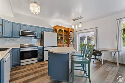 689 S Egli Ct #1, Salt Lake City, UT 84102 - Photo 4