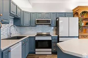 689 S Egli Ct, Salt Lake City, UT 84102 - Photo 6