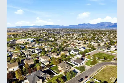 6864 W Ivie Farms Dr, Herriman, UT 84096 - Photo 42