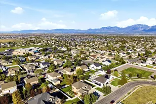6864 W Ivie Farms Dr, Herriman, UT 84096 - Photo 42