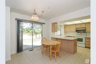 2081 E Rainbow Point Dr, Holladay, UT 84124 - Photo 18