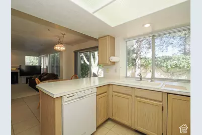 2081 E Rainbow Point Dr, Holladay, UT 84124 - Photo 16