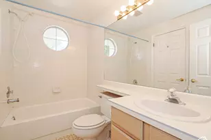2081 E Rainbow Point Dr, Holladay, UT 84124 - Photo 32