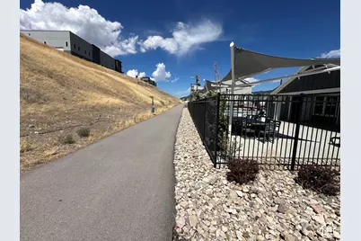 16052 S Bodmin Way W, Bluffdale, UT 84065 - Photo 30