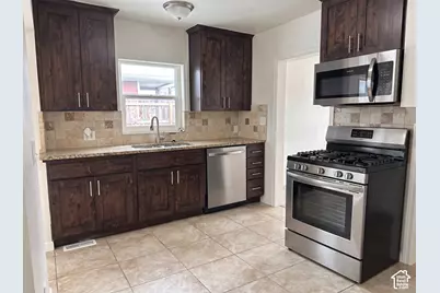 920 N Catherine St W, Salt Lake City, UT 84116 - Photo 2