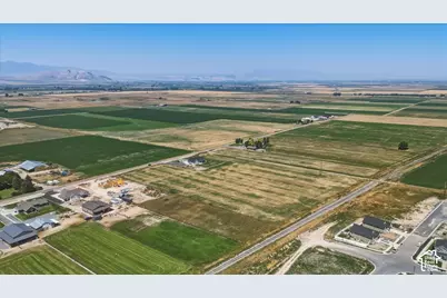 762 N 400 W, Smithfield, UT 84335 - Photo 6