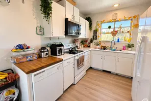 4997 W Lark Way, West Valley, UT 84120 - Photo 4