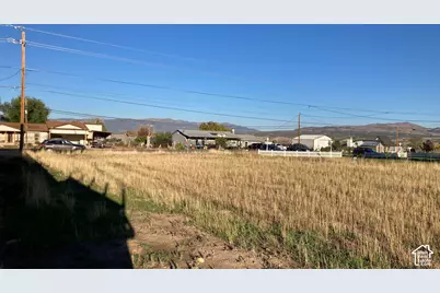 635 S 500 W #3, Mount Pleasant, UT 84647 - Photo 2