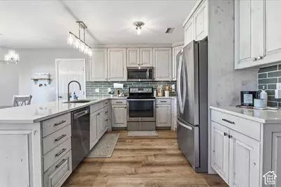849 E 1800 S, Clearfield, UT 84015 - Photo 10