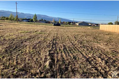 440 W 700 S #10, Mount Pleasant, UT 84647 - Photo 2