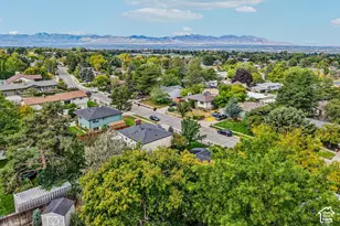 7449 S Bridgewater Dr, Cottonwood Heights, UT 84121 - Photo 46