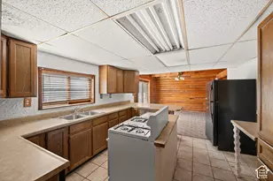 2379 W 11800 S, Riverton, UT 84065 - Photo 12
