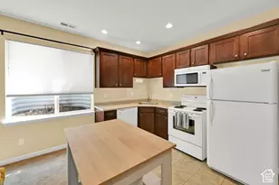 702 Windsong Ln, North Salt Lake, UT 84054 - Photo 32