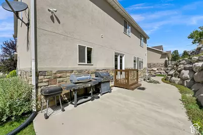 702 Windsong Ln, North Salt Lake, UT 84054 - Photo 38