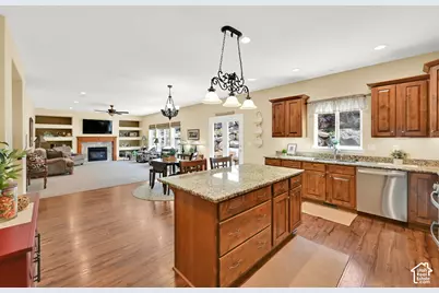 702 Windsong Ln, North Salt Lake, UT 84054 - Photo 16