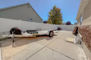 1440 W 2175 S, Syracuse, UT 84075 - Photo 32