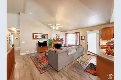 1440 W 2175 S, Syracuse, UT 84075 - Photo 6