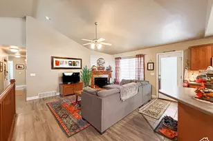 1440 W 2175 S, Syracuse, UT 84075 - Photo 6