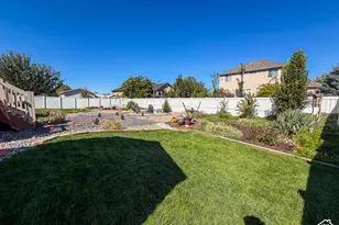 1440 W 2175 S, Syracuse, UT 84075 - Photo 34