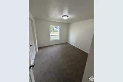 1386 S 1250 E, Clearfield, UT 84015 - Photo 6