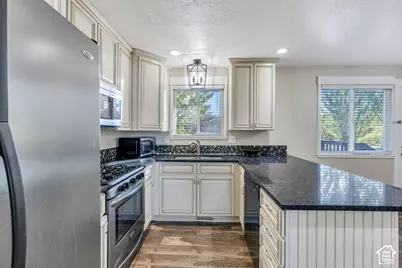 6473 S Dixie Dr. W, West Jordan, UT 84084 - Photo 2