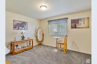 863 W Sundown Ln, Tooele, UT 84074 - Photo 6