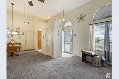 863 W Sundown Ln, Tooele, UT 84074 - Photo 4