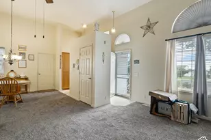 863 W Sundown Ln, Tooele, UT 84074 - Photo 4