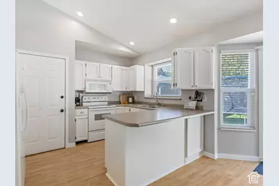 8274 S 1850 W, West Jordan, UT 84088 - Photo 8