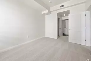 350 S 200 E, Salt Lake City, UT 84111 - Photo 18