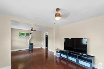 467 E Vine St, Tooele, UT 84074 - Photo 4