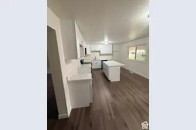 7112 S 2780 E, Cottonwood Heights, UT 84121 - Photo 8