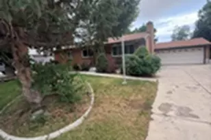 7112 S 2780 E, Cottonwood Heights, UT 84121 - Photo 4