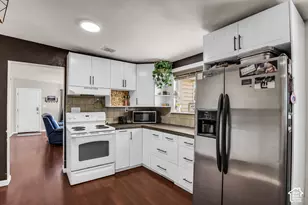 10277 S Zinnia Way, Sandy, UT 84094 - Photo 12