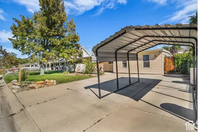 10277 S Zinnia Way, Sandy, UT 84094 - Photo 4