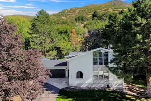 2554 E Woodland Dr S, Uintah, UT 84403 - Photo 96