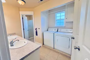 1690 N Pinion Rdg Dr, Blanding, UT 84511 - Photo 26
