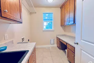 1690 N Pinion Rdg Dr, Blanding, UT 84511 - Photo 20